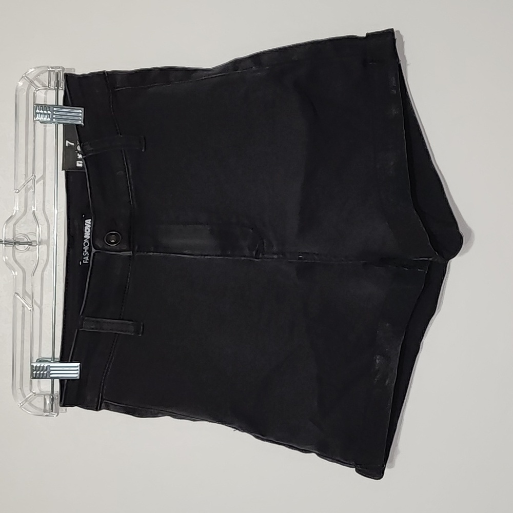 Fashion Nova Cuffed Black Shorts Size 7